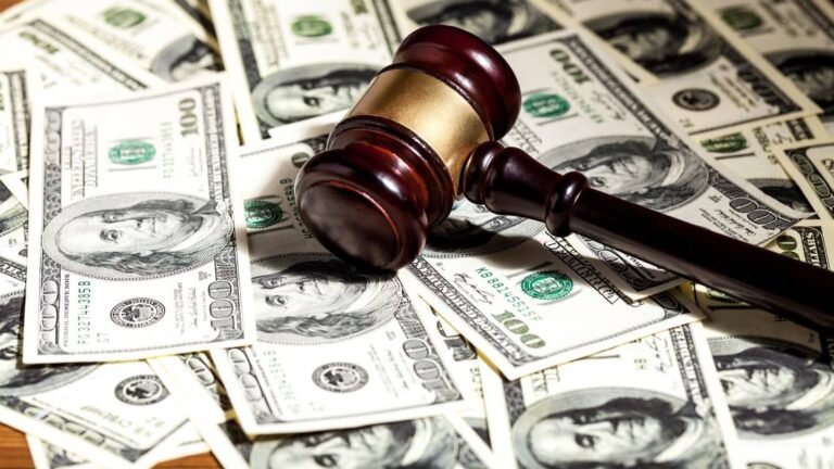 Bookkeeper Stole $1.6M From South Carolina Company Over 10 Years, Feds Say