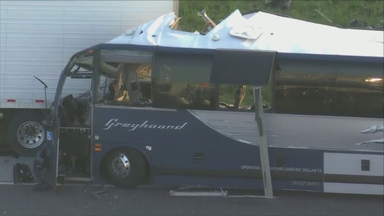 12 Injured in Greyhound Bus Crash on I-85 in South Carolina During Route from Charlotte
