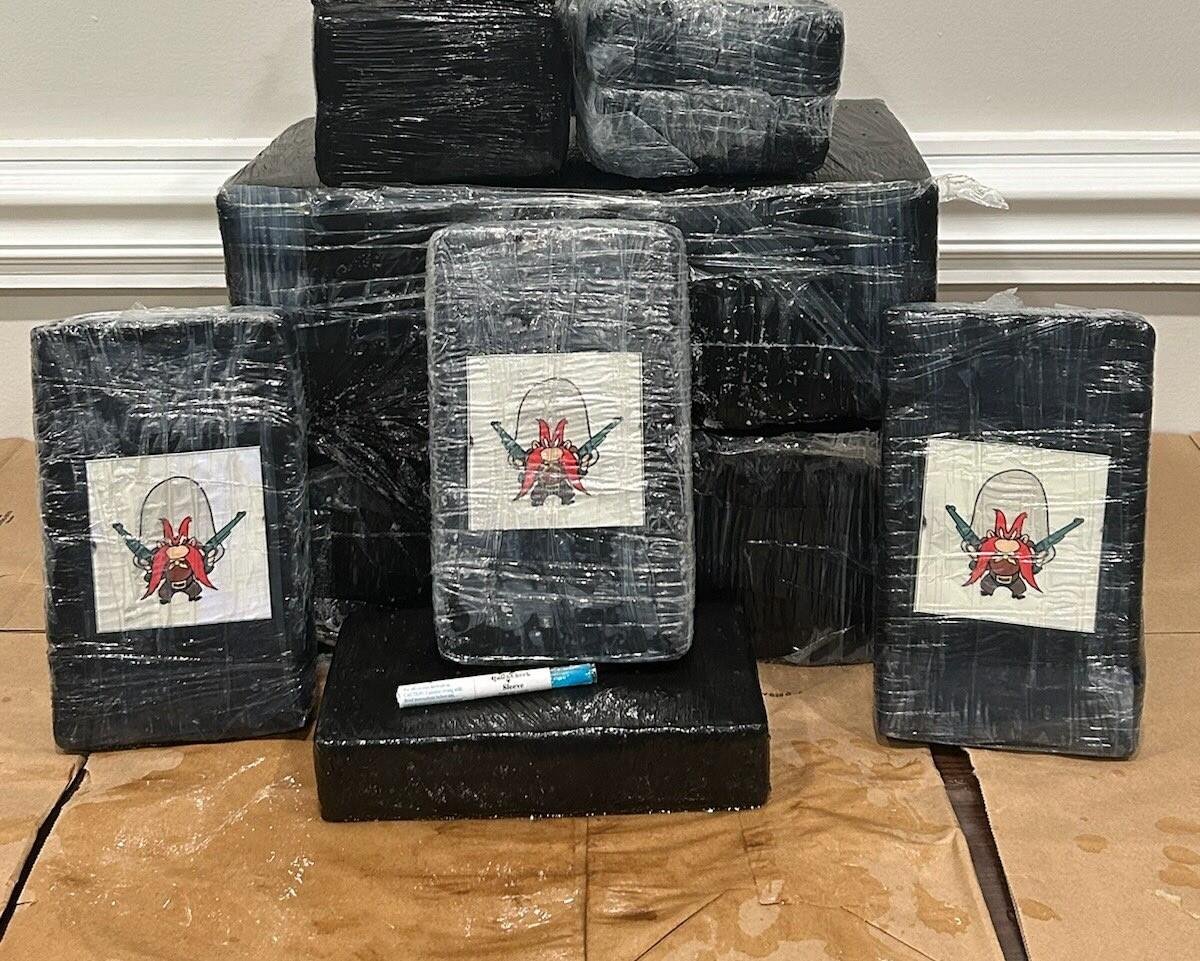 Florida Beachgoer Finds Nearly $500K of Cocaine Wrapped in 'Yosemite Sam' Packaging