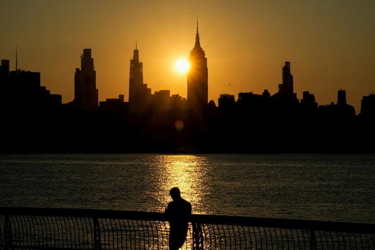 Extreme Heat Warning in Effect as Central North Carolina Braces for Dangerous Temperatures
