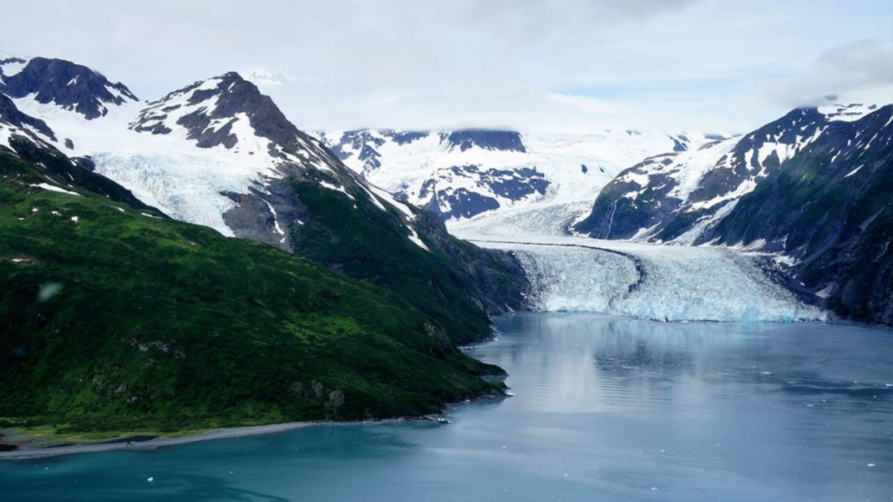 Alaska’s Hidden Fjords: America’s Last Untouched Wonder of Ice, Ocean, and Silence