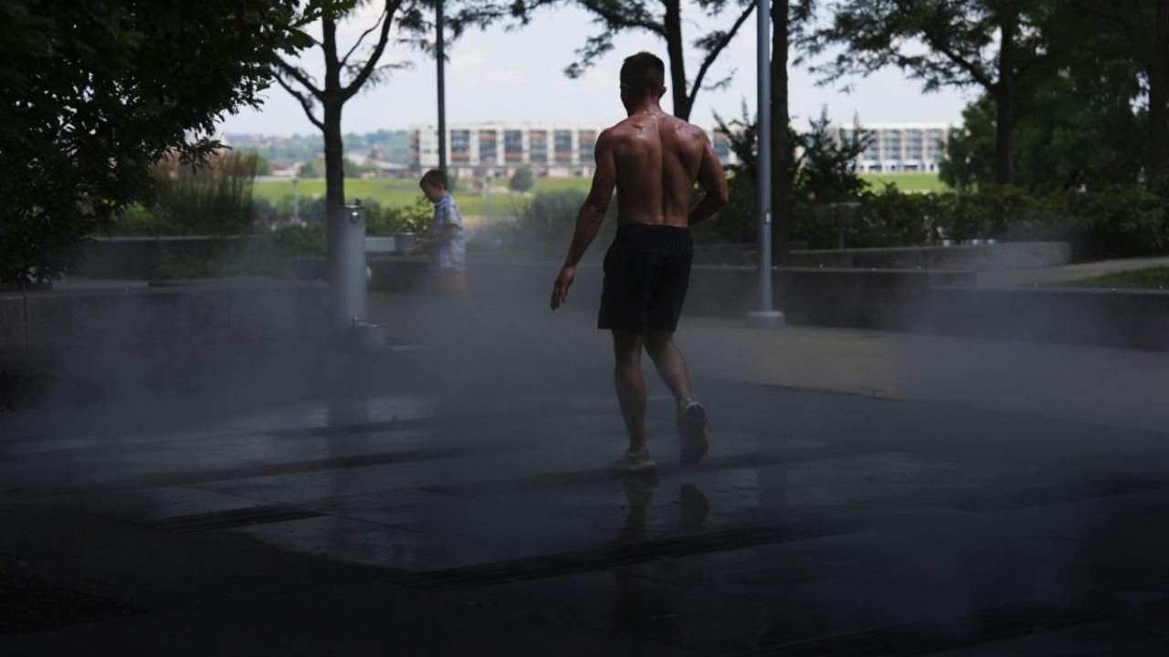 Record-Breaking Heat Wave Hits Southeast U.S., Bringing Dangerous Conditions and Widespread Warnings