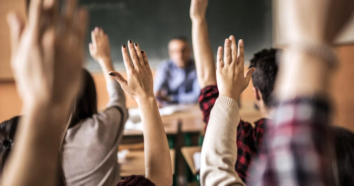 Viral Post Slams Kentucky’s Urban Schools, Ignites Debate Over Education and Partisan Divides