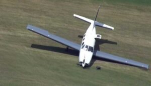 Pilot Makes Emergency Landing on South Carolina Golf Course After Mechanical Failure
