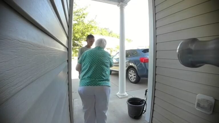 NC Woman Scammed Out of $17,500 by Fake Bank Agent Who Came to Her Door