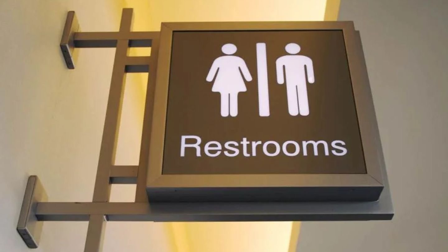 South Carolina Asks Supreme Court to Reinstate Transgender Bathroom Ban for 13-Year-Old Student