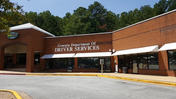 Georgia’s New Driver’s License Requirements Create Hours-Long Waits Across the State