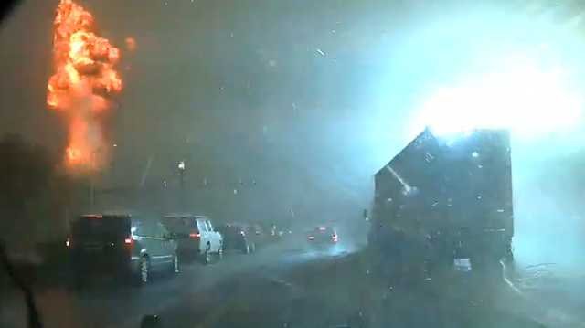 Dashcam Captures Massive Lightning Strike and Explosion in Mount Pleasant, South Carolina
