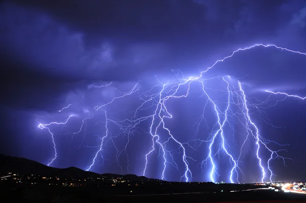 Georgia Tech Scientist Helps Confirm Longest Lightning Strike Ever Recorded — A 515-Mile “Megaflash”