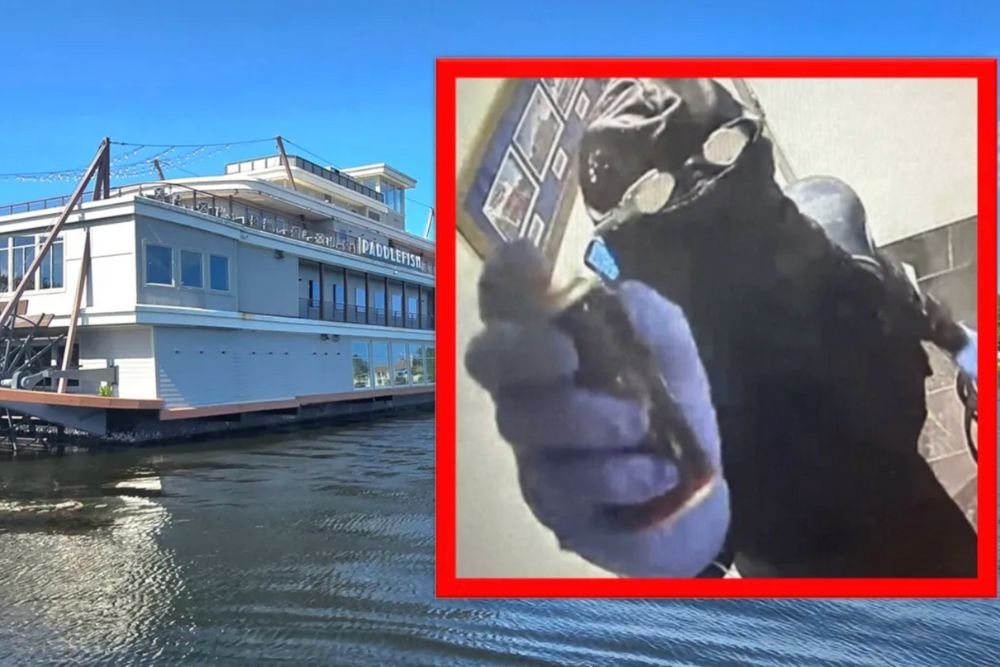 Florida Police Searching for Man Who Escaped by Scuba Diving After Disney Springs Restaurant Robbery