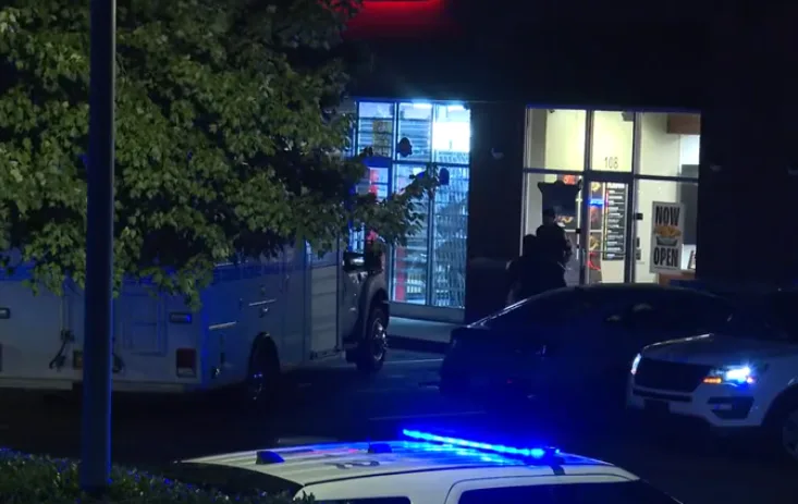 Man Fatally Shot Inside Northwest Charlotte Wingstop; Police Investigating