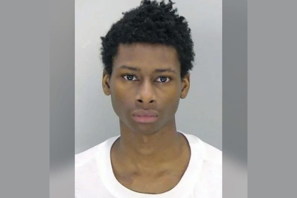 Georgia Teen Arrested After Using Belt to Discipline Sister While Caring for 8 Siblings Alone