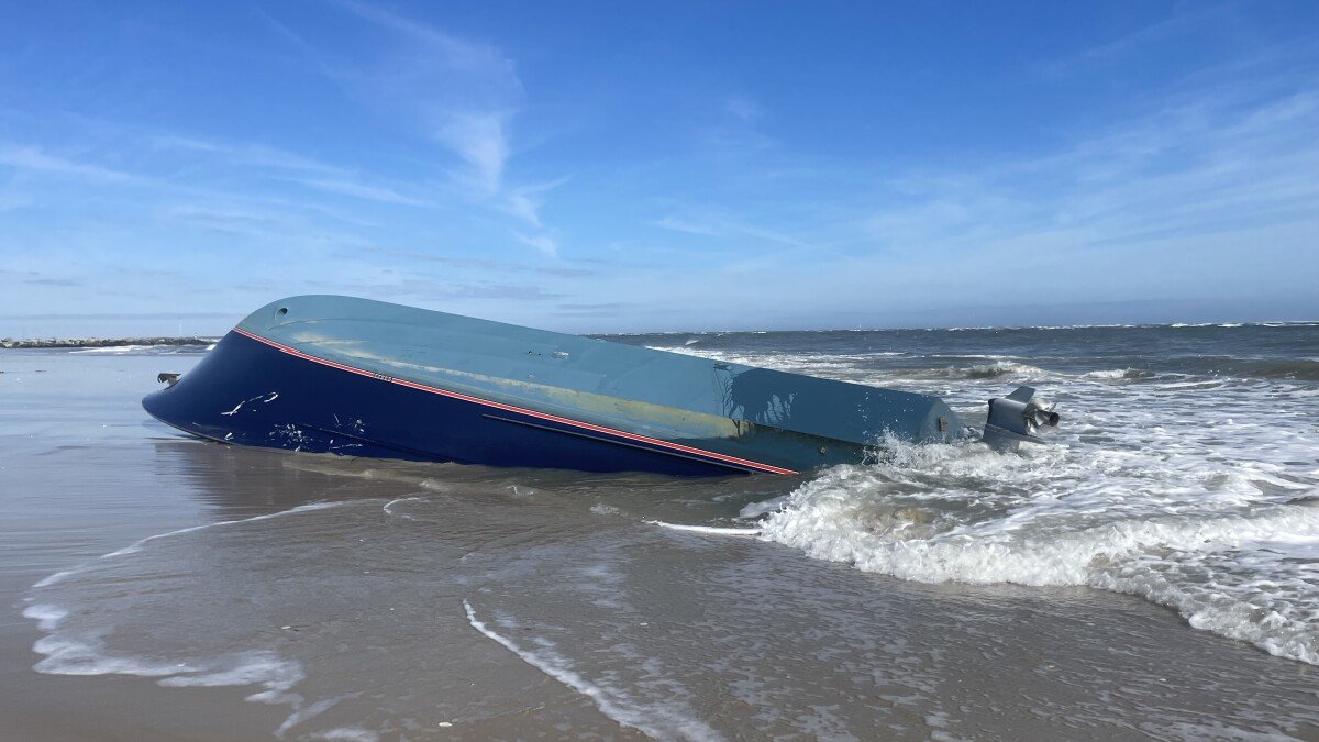 Boat Washes Ashore After Deadly Accident Near Oregon Inlet in North Carolina’s Outer Banks