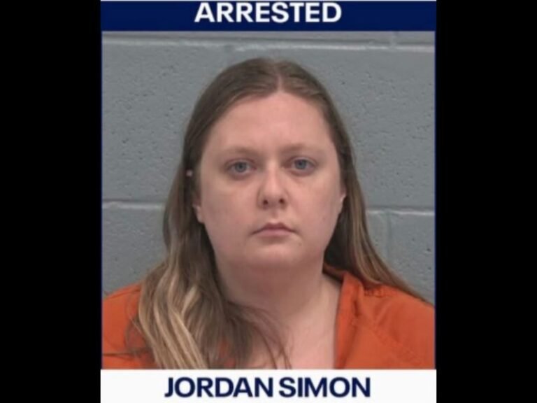 Florida River Ridge High School Employee Arrested for Alleged Romantic Relationship With Student