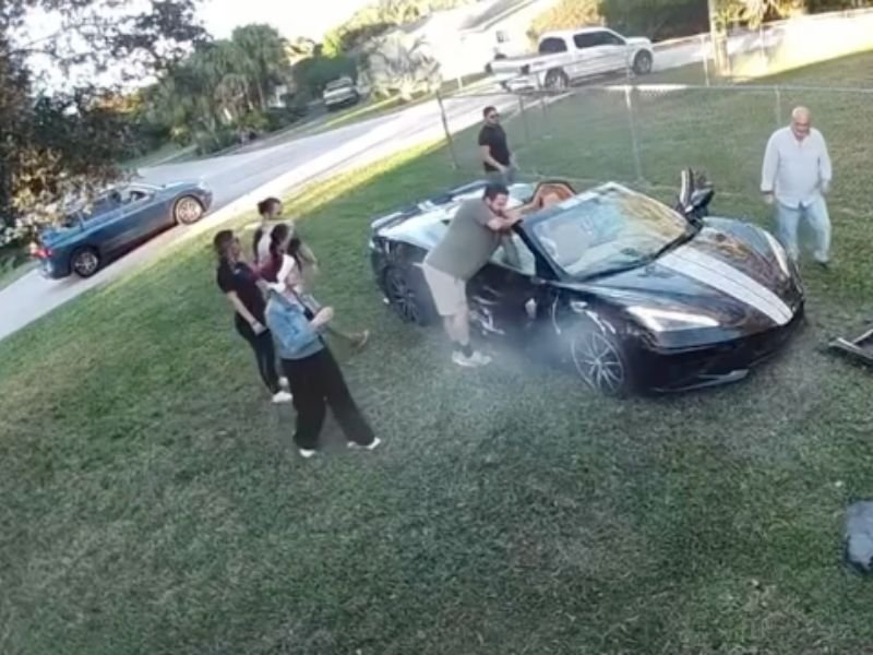 Florida Family’s Home Damaged After Neighbor Crashes Corvette Through Yard and Into House on Christmas Eve