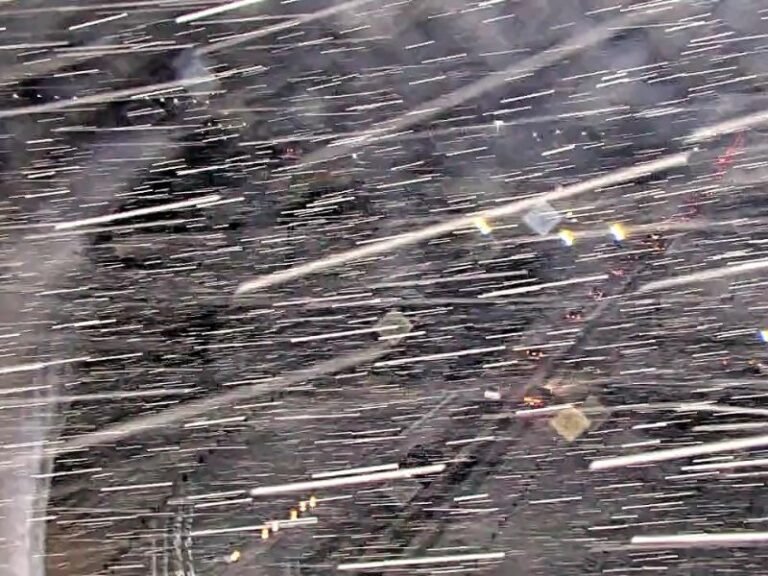 Whiteout Conditions Reported in Frankfort as Heavy Snowfall Blankets Central and Northern Kentucky