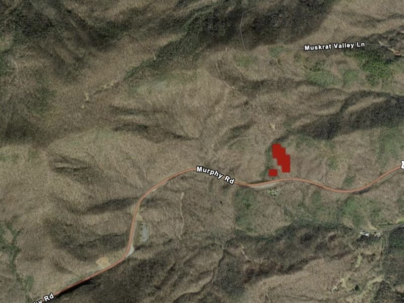 North Carolina Wildfire Breaks Out in Macon County Near Franklin, Burning in Nantahala National Forest Along US 64