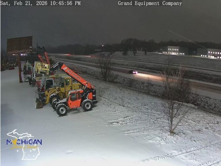 Southern Michigan Roads Turn Snow-Covered as Slide-Off Reports Grow Along I-196 Near Hudsonville