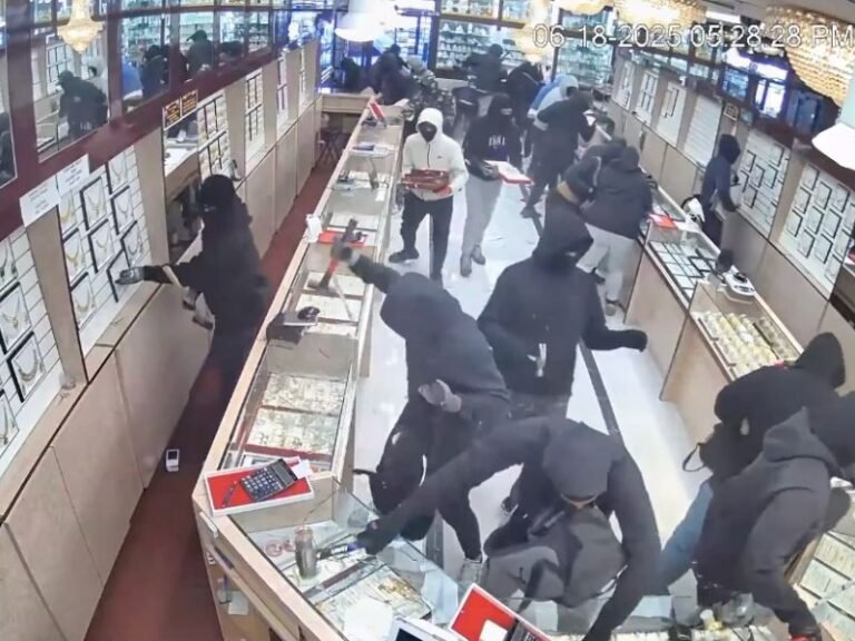 California Jewelry Store Heist in Fremont Captured on Video as Thieves Steal $1.7 Million in Jewelry in About One Minute