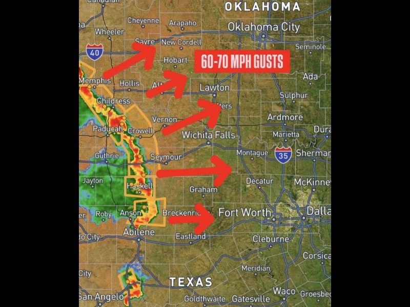 Severe Storm Complex With 60 to 70 MPH Wind Gusts Moves Into Northwest Texas and Western Oklahoma at 9:20 PM Threatening Wichita Falls Vernon and the Lawton Corridor